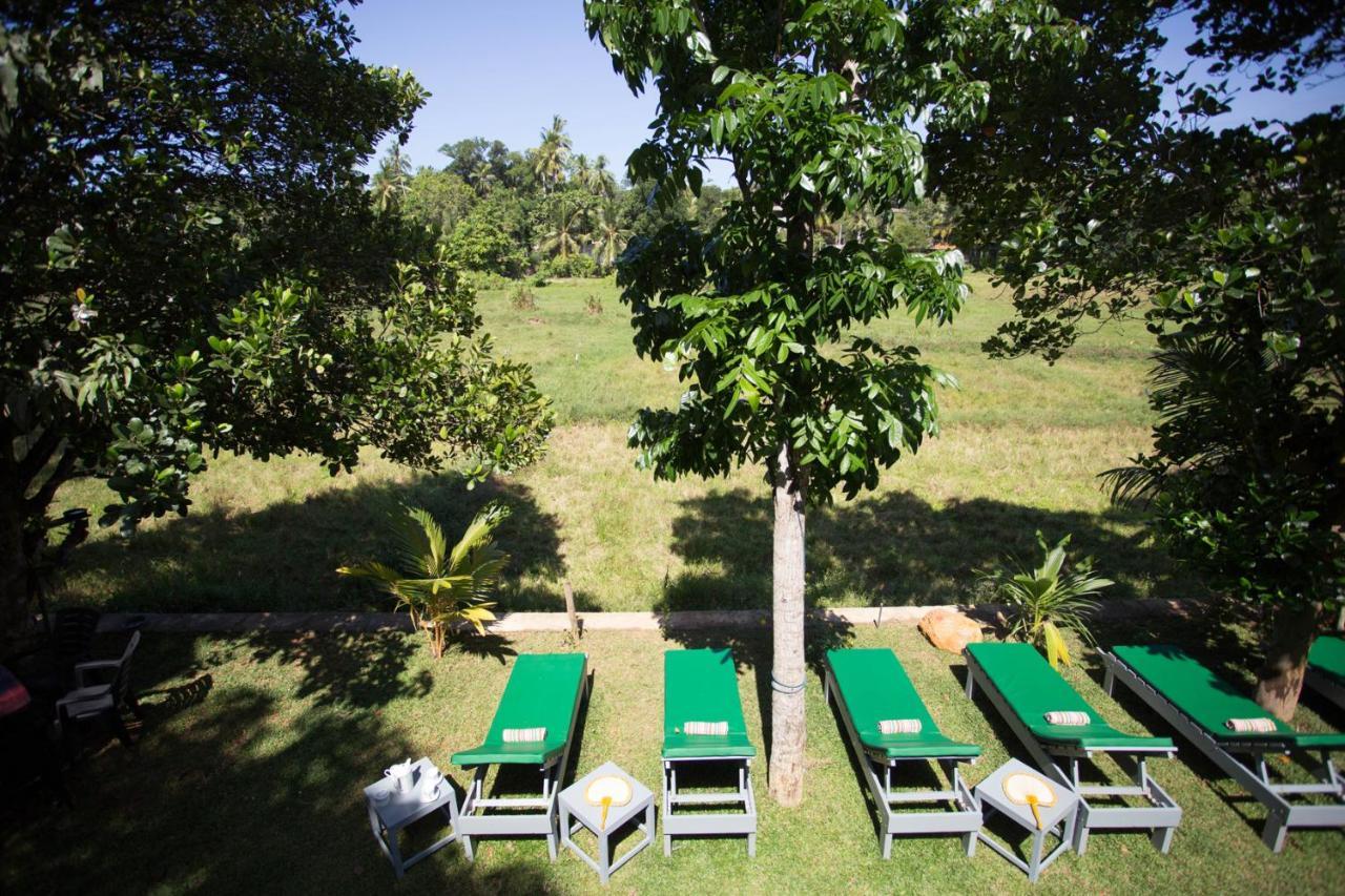 Barefoot Bungalow Hikka Hikkaduwa Ngoại thất bức ảnh