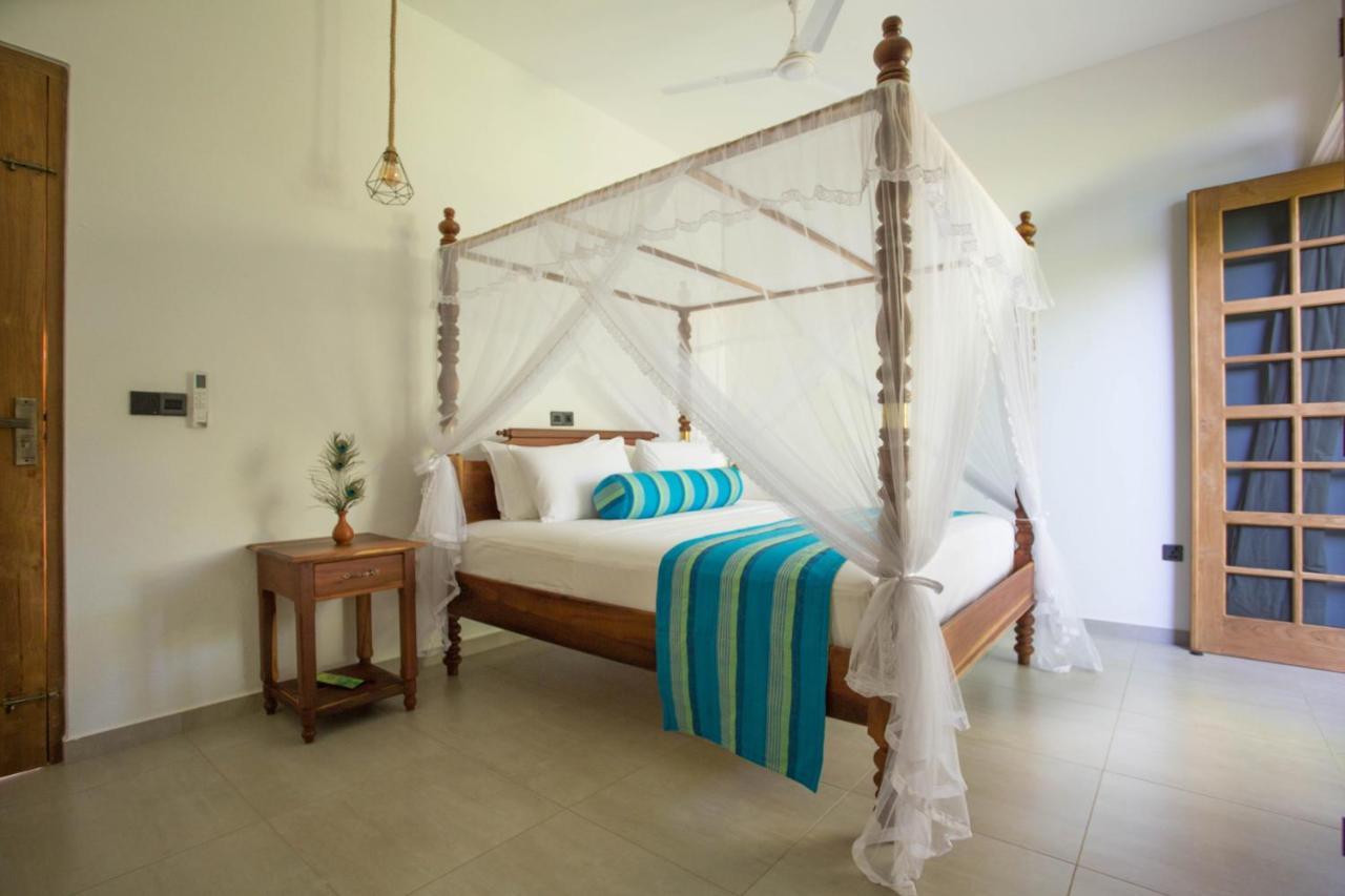 Barefoot Bungalow Hikka Hikkaduwa Ngoại thất bức ảnh