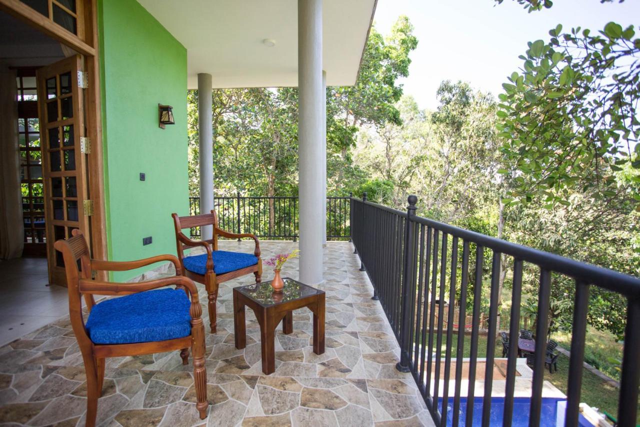 Barefoot Bungalow Hikka Hikkaduwa Ngoại thất bức ảnh