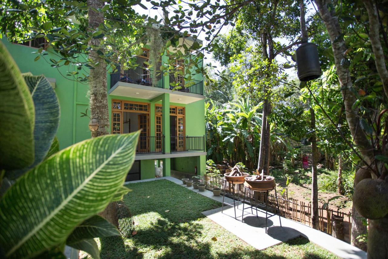 Barefoot Bungalow Hikka Hikkaduwa Ngoại thất bức ảnh