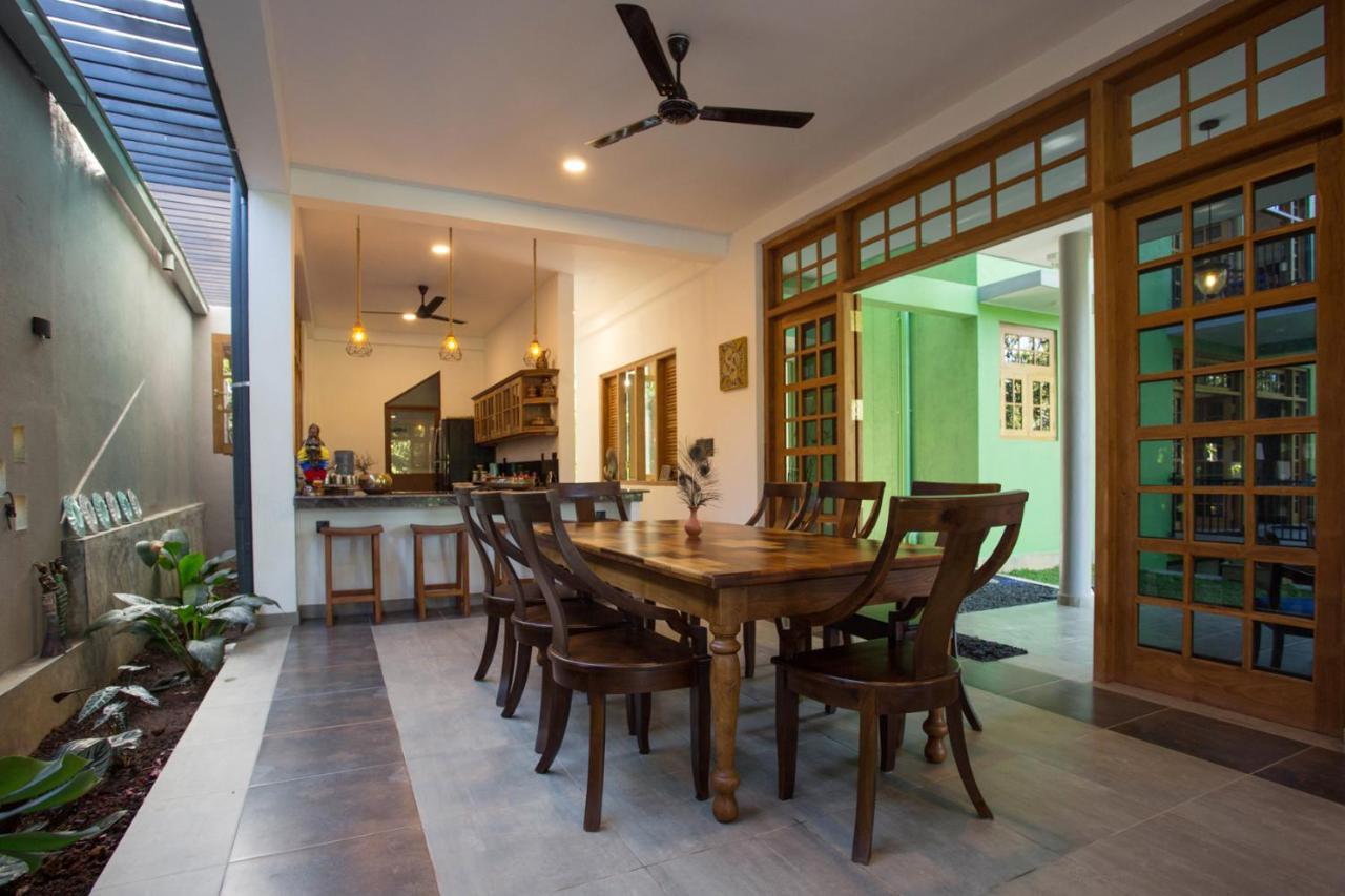Barefoot Bungalow Hikka Hikkaduwa Ngoại thất bức ảnh