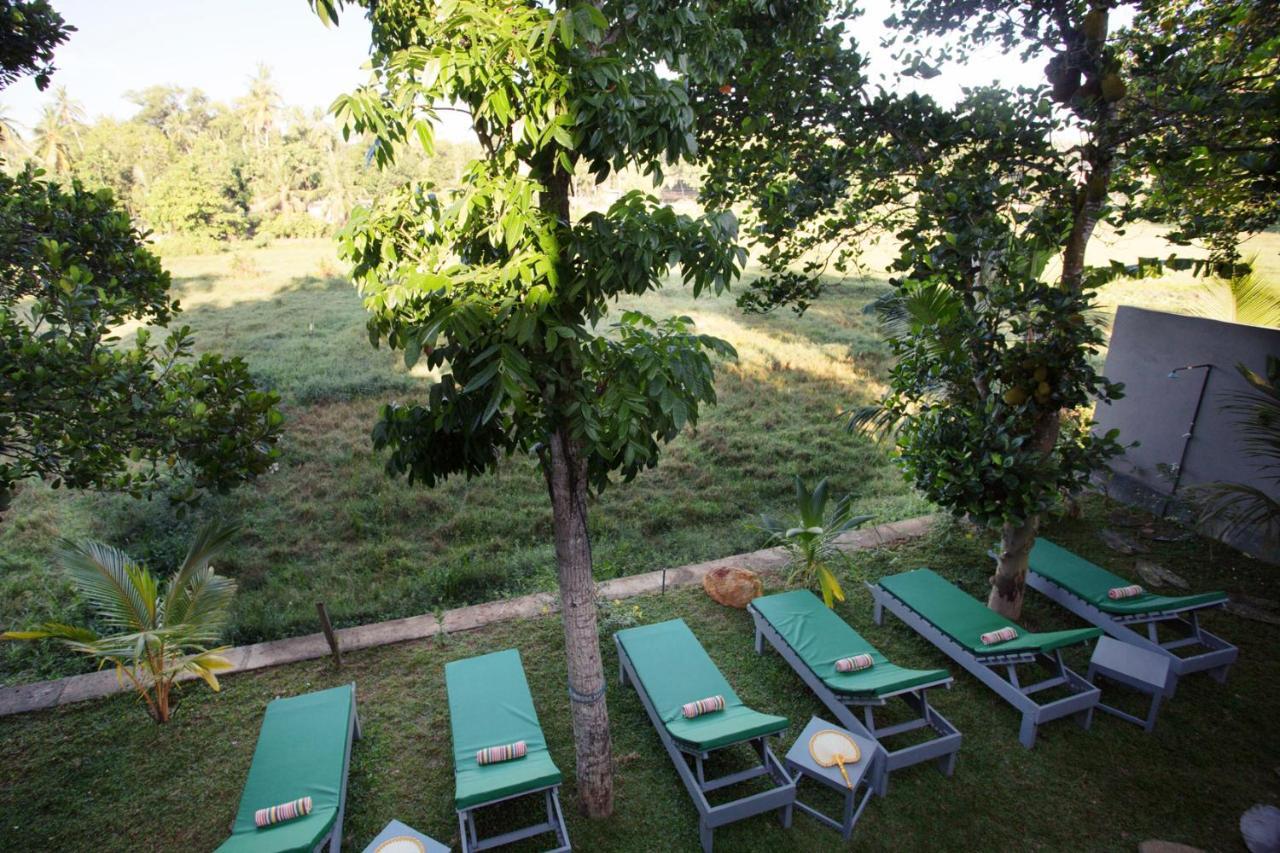 Barefoot Bungalow Hikka Hikkaduwa Ngoại thất bức ảnh