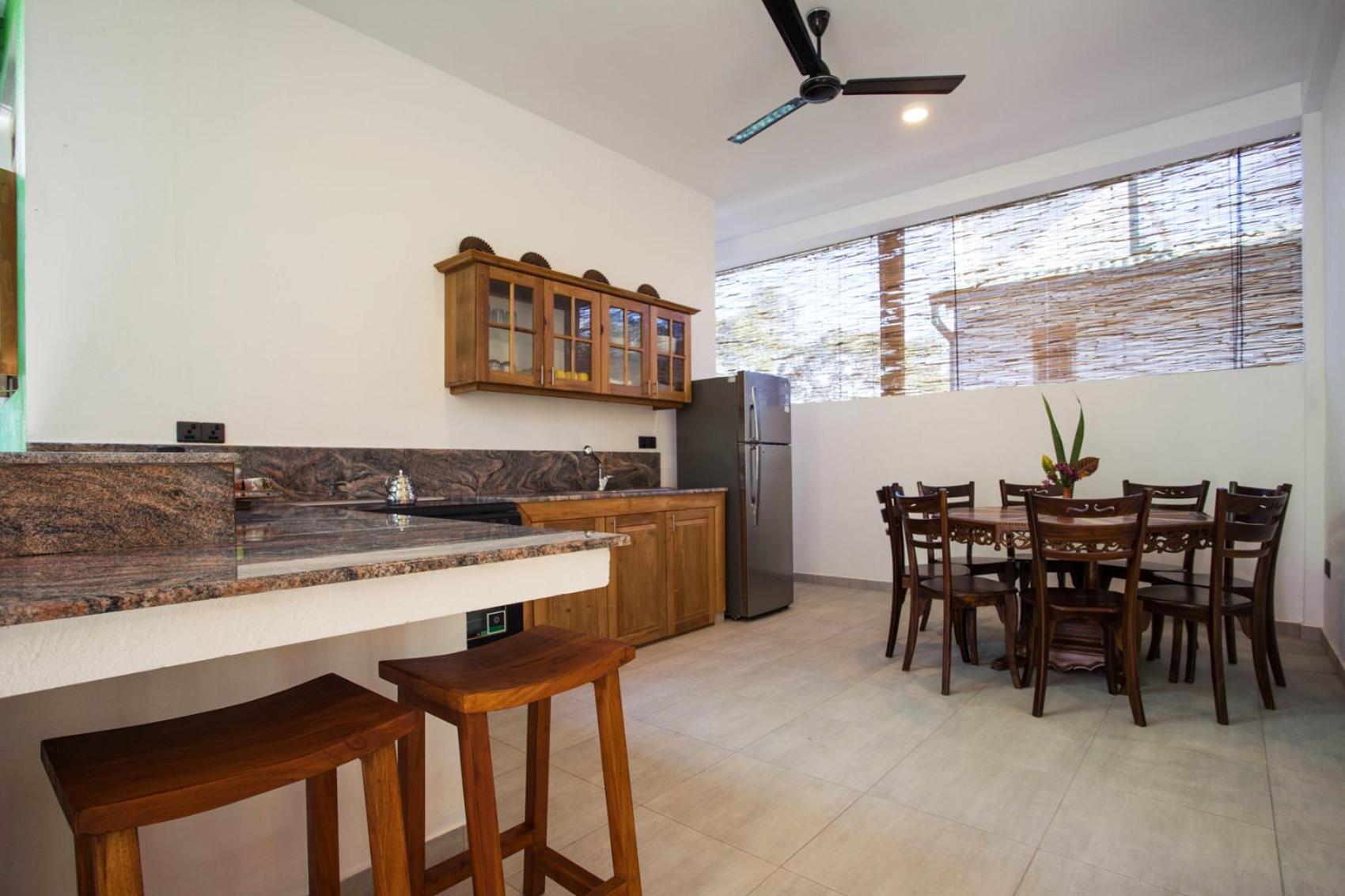 Barefoot Bungalow Hikka Hikkaduwa Ngoại thất bức ảnh