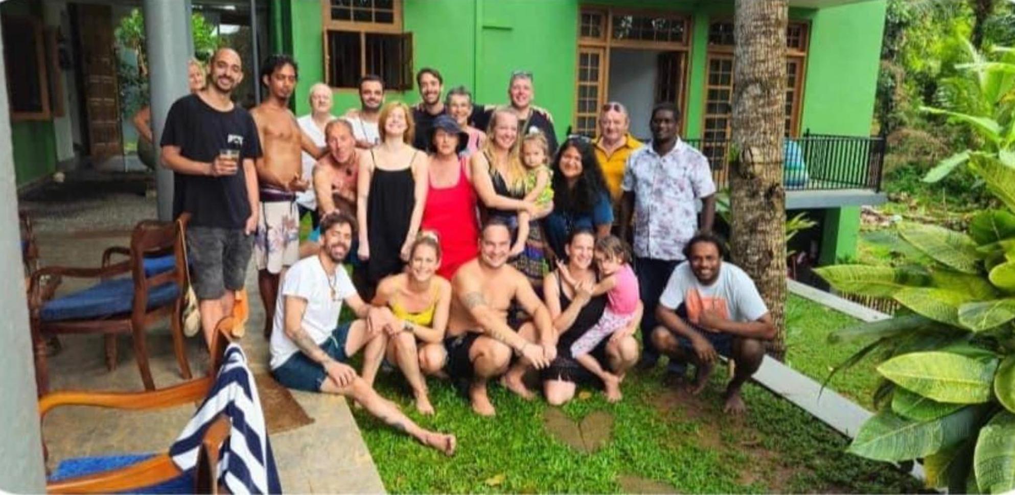 Barefoot Bungalow Hikka Hikkaduwa Ngoại thất bức ảnh